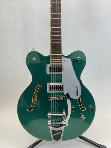 Gretsch Guitars - G5622T Electromatic Center Block Double-Cut with Bigsby - Georgia Green 2